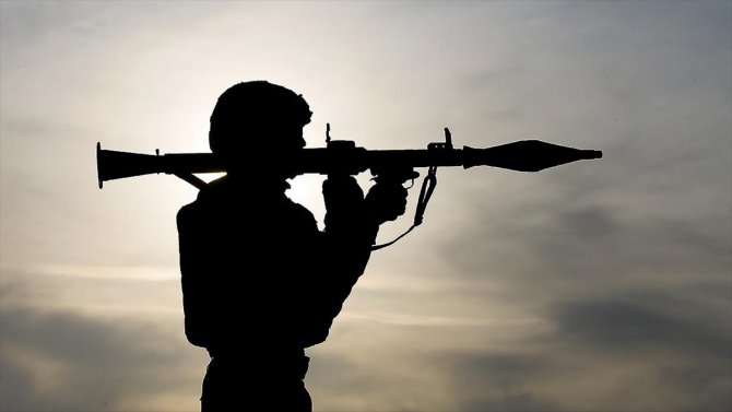 3 terörist etkisiz hale getirildi