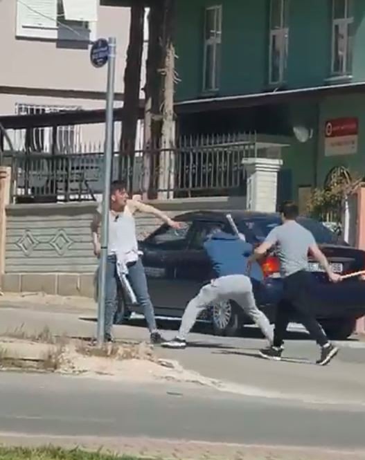 Yediği tostun parasını ödemeyince ortalık karıştı