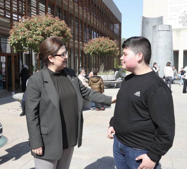 Bakan Yanık, Köln kentini ziyaret etti