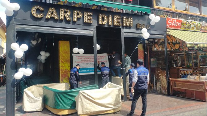 Çığırtkanlık yapan işletmeler zabıta ekiplerince mühürlendi