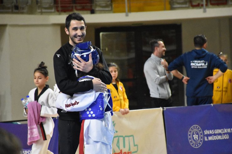 Türkiye Yıldızlar Tekvando Şampiyonası, Sivas'ta başladı