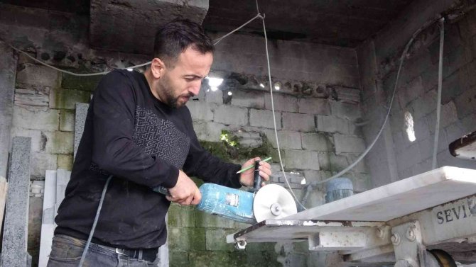 17 yıl önce kaybettiği kimlik yüzünden borçlardan kurtulamıyor