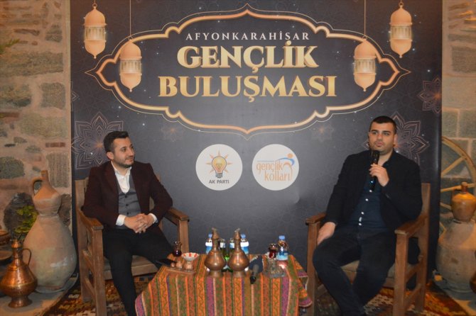 AK Parti Gençlik Kolları Genel Başkanı İnan, gençlerle buluştu: