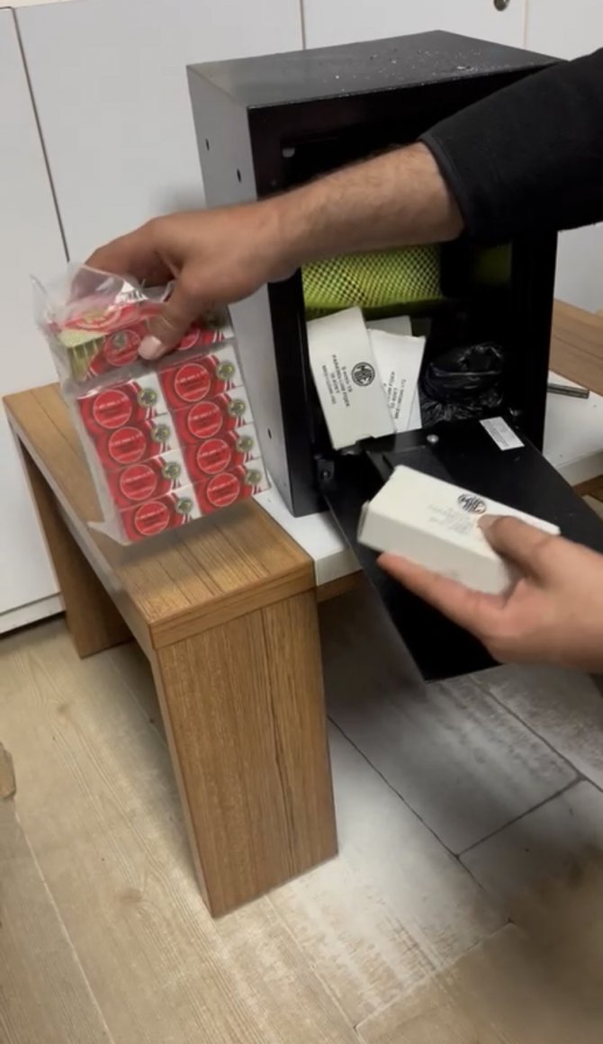 Aile içi şiddet ihbarından silah zulası çıktı