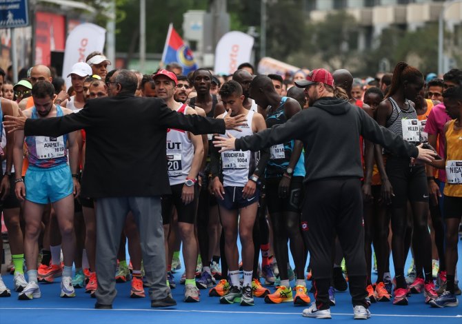 3. Uluslararası İzmir Maratonu koşuldu
