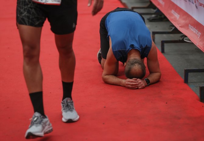 3. Uluslararası İzmir Maratonu koşuldu