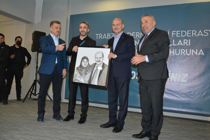 Bakan Soylu, Trabzonlu hemşehrileriyle sahurda buluştu