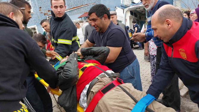 Çöp toplarken uçuruma yuvarlandı