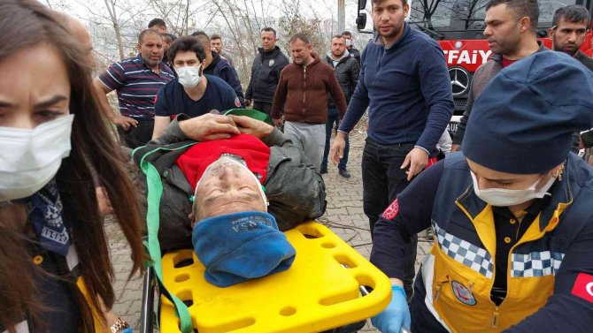 Çöp toplarken uçuruma yuvarlandı