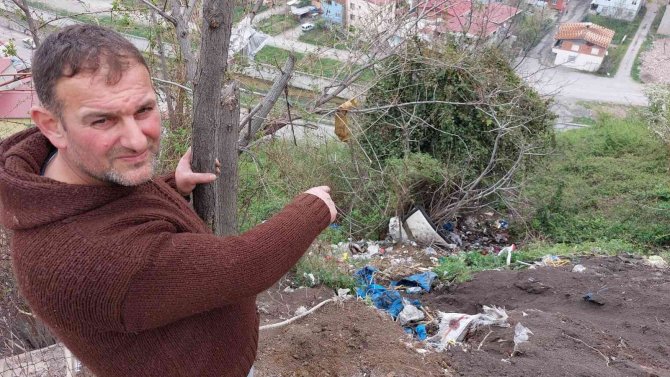 Çöp toplarken uçuruma yuvarlandı