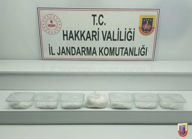 Jandarma uyuşturucuya geçit vermedi