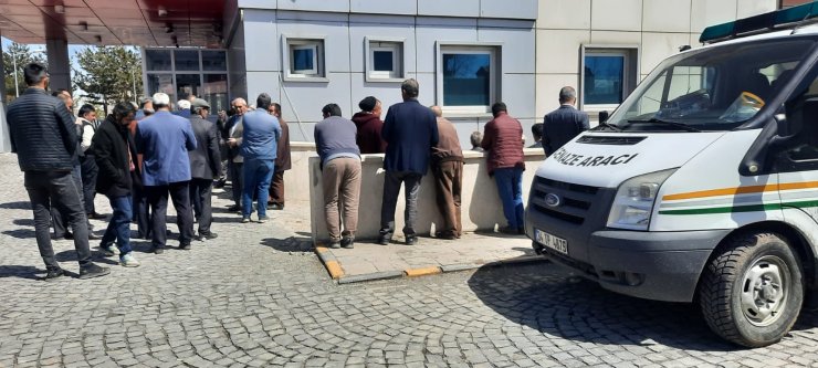 kamyon şarampole devrildi: 5 ölü