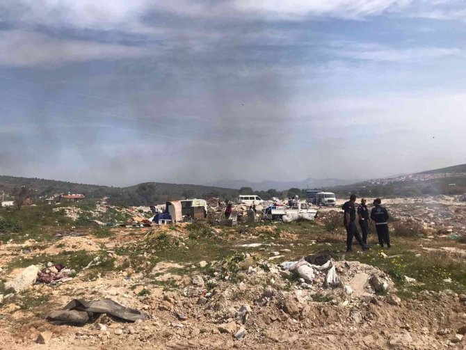 Konargöçerlerin kaldığı 11 çadır tahliye edildi