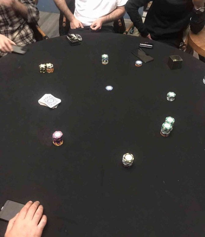 Kumar oynayan 8 şahsa 14 bin 552 TL para cezası