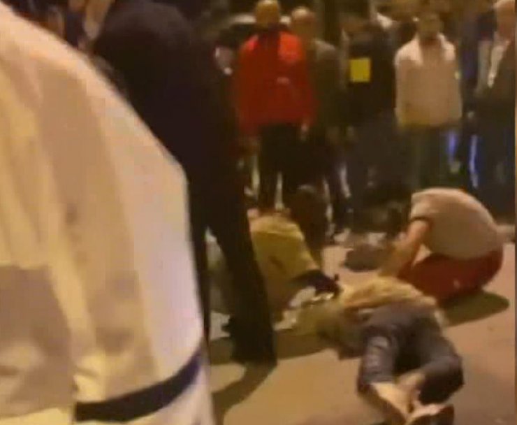 Otomobil yayalara çarptı: 1 ölü, 1 yaralı 