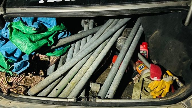 Çaldığı borularla birlikte yakalandı