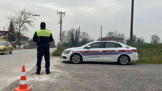 Dron tespit etti, jandarma ekipleri ceza yazdı