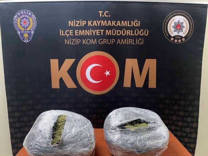 Durdurulan araçtan 10 kilo 500 gram esrar çıktı