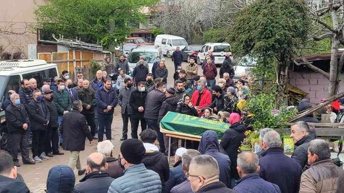 Elektrik akımına kapılarak hayatını kaybetti