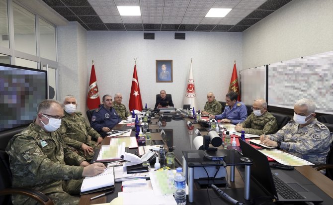 Bakan Akar: Çok sayıda terörist etkisiz hale getirildi