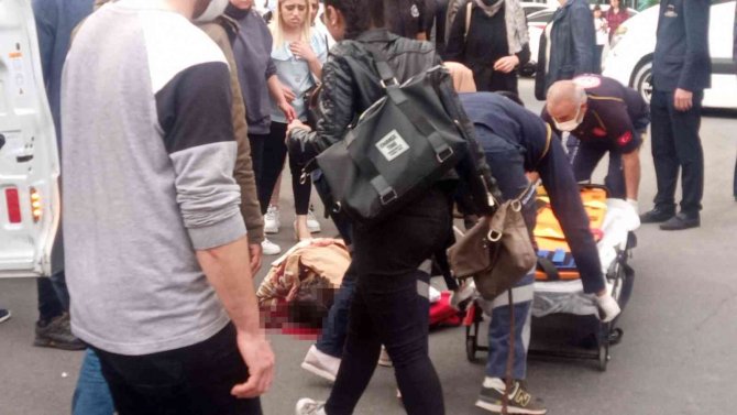 Minibüsün çarptığı yaşlı kadın ağır yaralandı