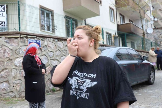 Mum yangına neden oldu