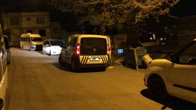 Silahlı kavganın arasında kalan kadın hayatını kaybetti