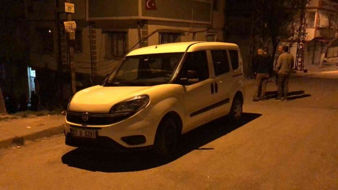 Silahlı kavganın arasında kalan kadın hayatını kaybetti