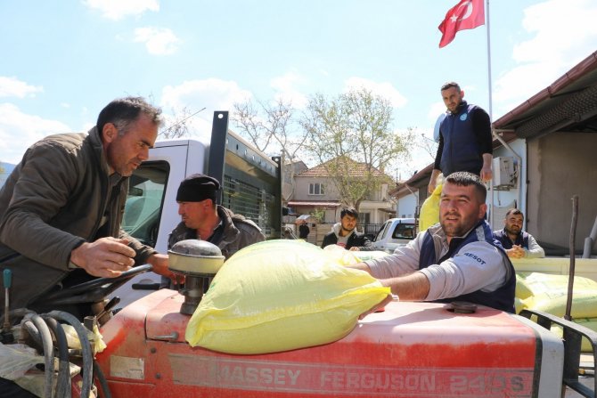 Üreticilere gübre desteği yüzleri güldürdü