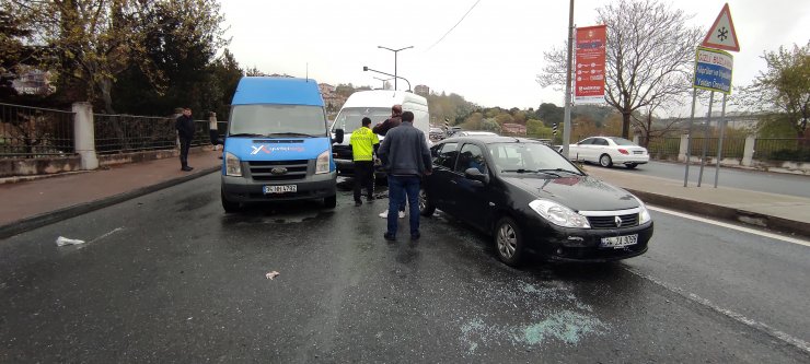 Zincirleme kazada 2 kişi yaralandı