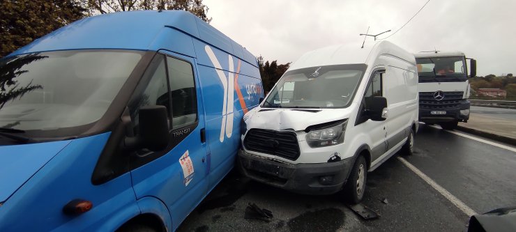 Zincirleme kazada 2 kişi yaralandı