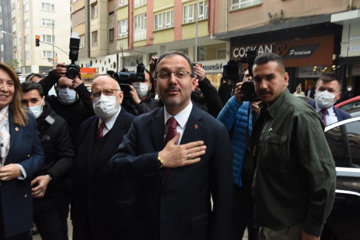 Bakan Kasapoğlu: Dünyanın umudu Türkiye’nin gençleri