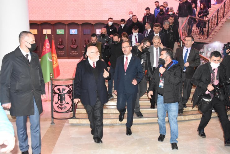 Bakan Kasapoğlu: Dünyanın umudu Türkiye’nin gençleri