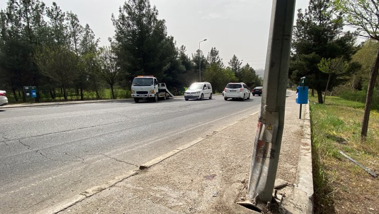 Hastaneye giderken otomobilin çarptığı kadın öldü