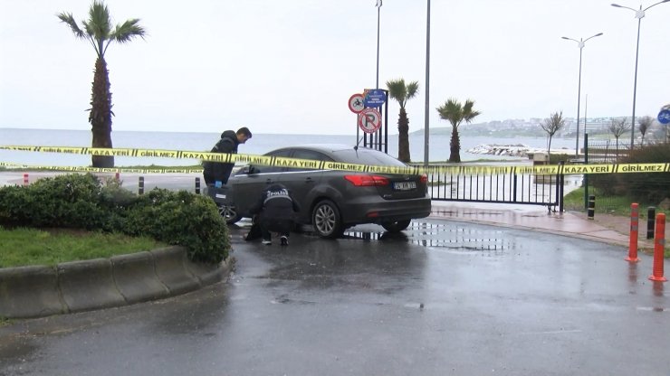 Motosikletle geldiler silahla vurup kaçtılar