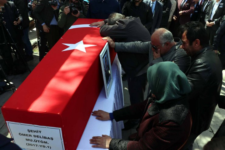 Şehit üsteğmen, Kayseri'de son yolculuğuna uğurlandı