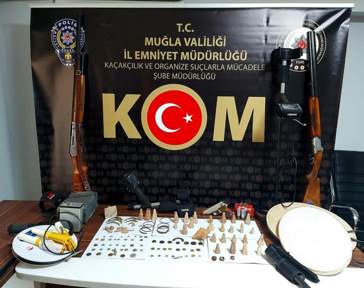 Tarihi eser operasyonunda 2 kardeşe gözaltı