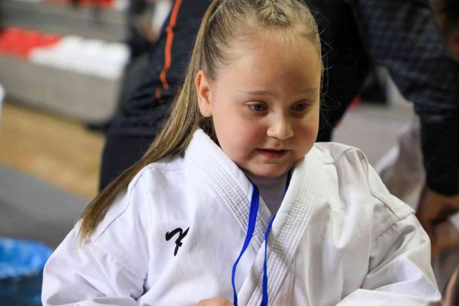 Türkiye Karate Şampiyonası, Sivas’ta başladı