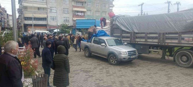 Arıcılara 135 ton kristal şeker dağıtıldı