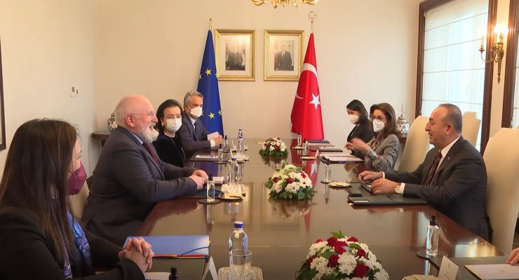 Bakan Çavuşoğlu, AB Komisyonu Başkan Yardımcısı Timmermans ile görüştü