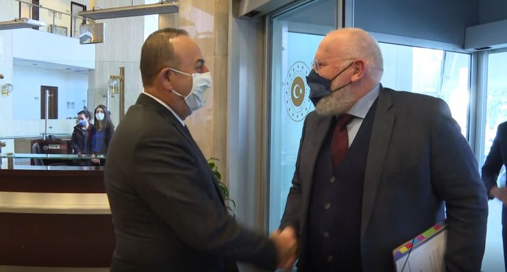Bakan Çavuşoğlu, AB Komisyonu Başkan Yardımcısı Timmermans ile görüştü