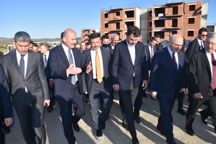 Bakan Kurum: İzmir'de 13 bin 500 konut inşa edildi