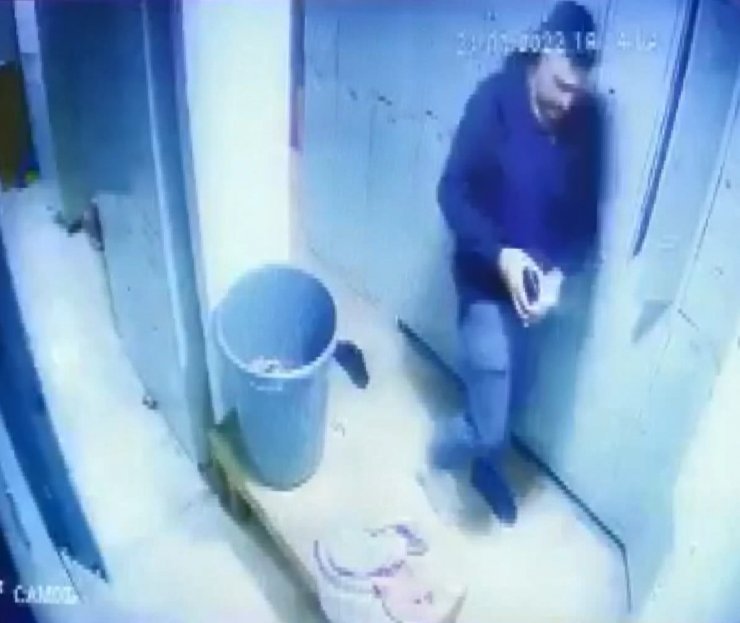 Beyoğlu’nda hamama giren turistin cüzdanı çalındı 