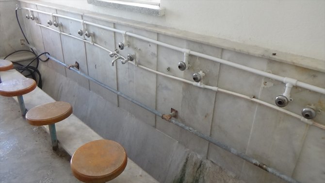 Konya'da caminin muslukları çalındı