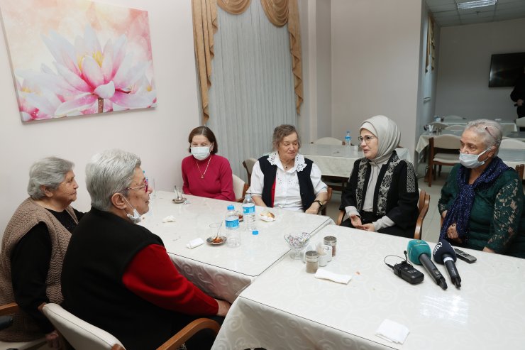 Emine Erdoğan'dan sürpriz ziyaret