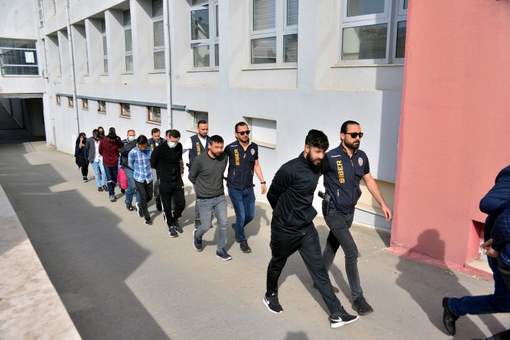 Köpek satış ilanıyla 1 milyon lira dolandırdılar