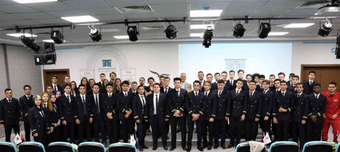 KTO Karatay’da "Sivil Havacılıkta Kariyer" konulu panel