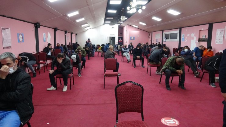 Kumar baskınında 'asit' detayı; 185 kişiyi 336 bin TL ceza