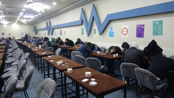 Kumar baskınında 'asit' detayı; 185 kişiyi 336 bin TL ceza