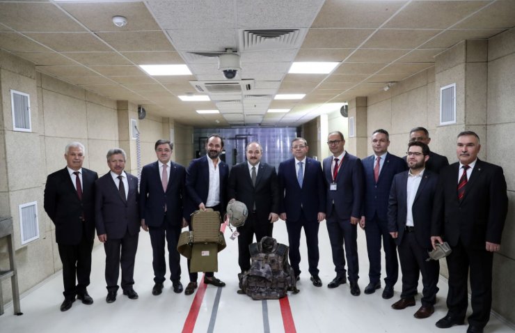 Zelenski ile ekibinin balistik korumalı kask ve yeleği Yozgat'tan